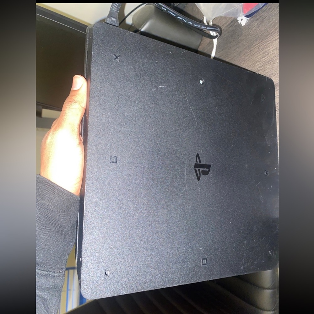 Ps4 slim